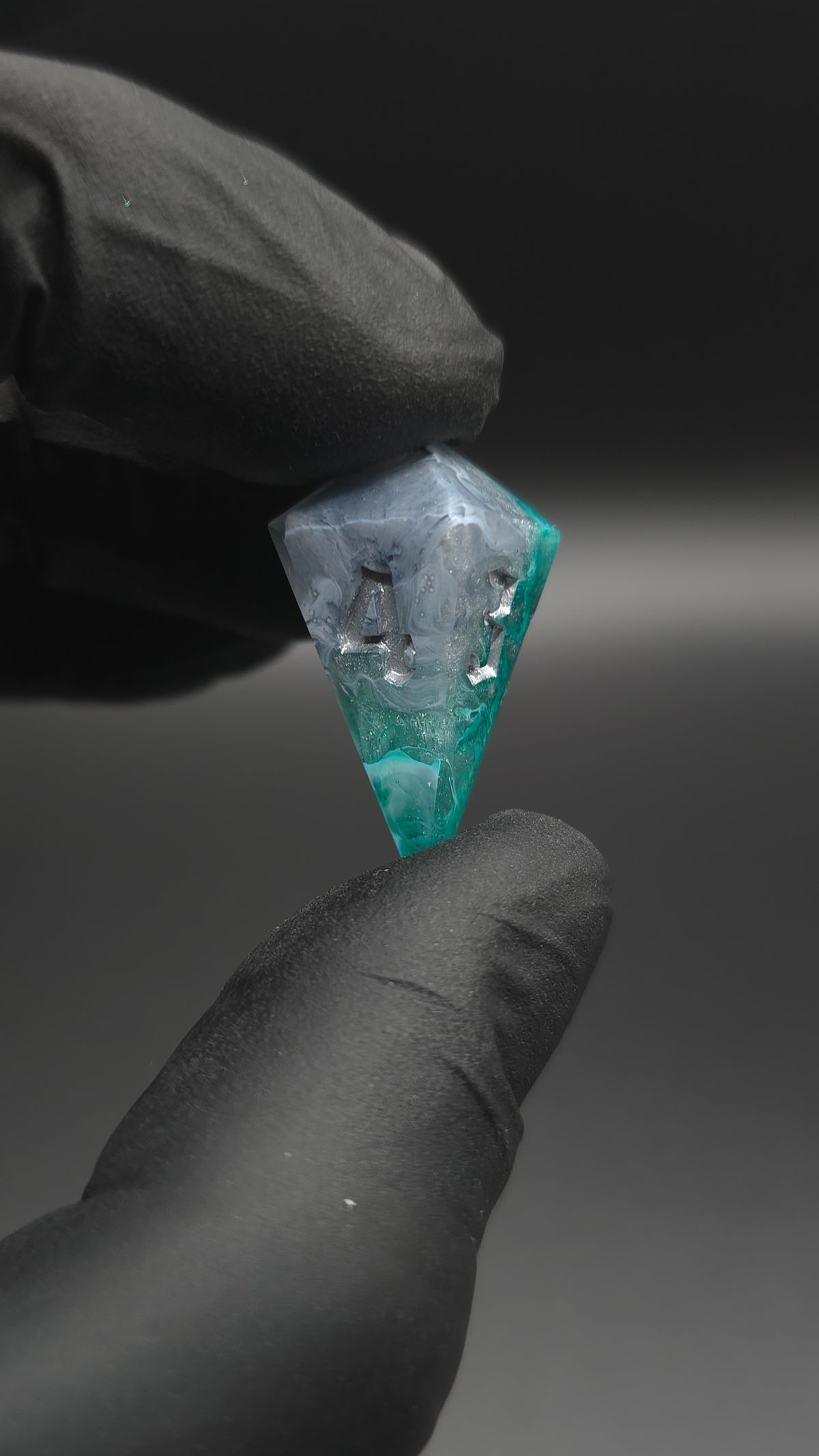 Breaking the Ice - 9-Piece Dice Set + 40mm Chonk