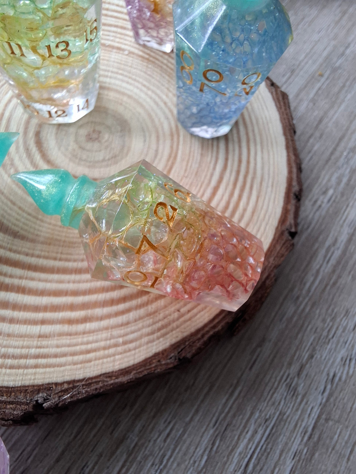 Misneach - 8-Piece Potion Dice Set