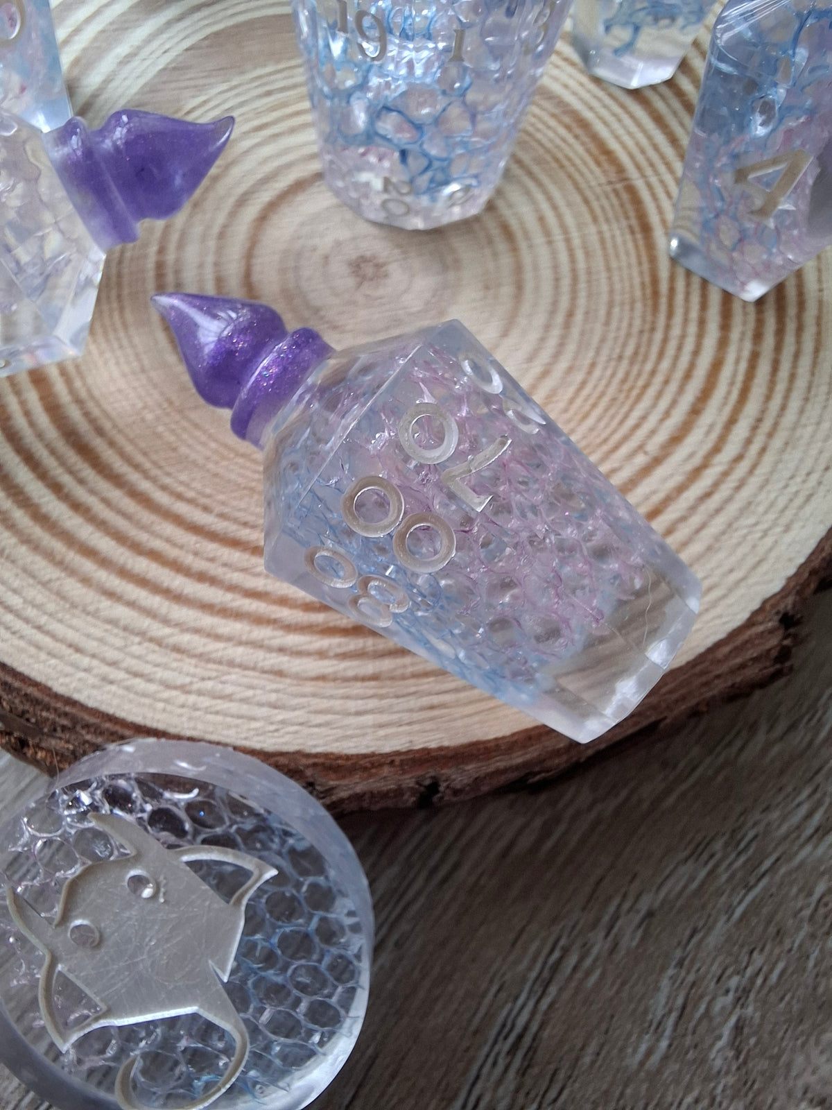 Cruth-Atharraich - 8-PIece Potion Dice Set