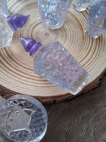 Cruth-Atharraich - 8-PIece Potion Dice Set