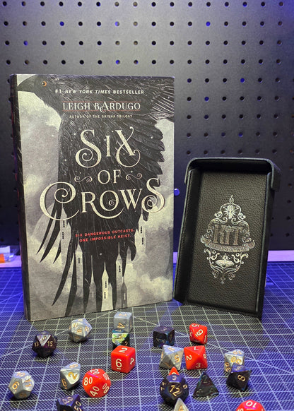 Book Dice Tower - Six of Crows with Dice Tray