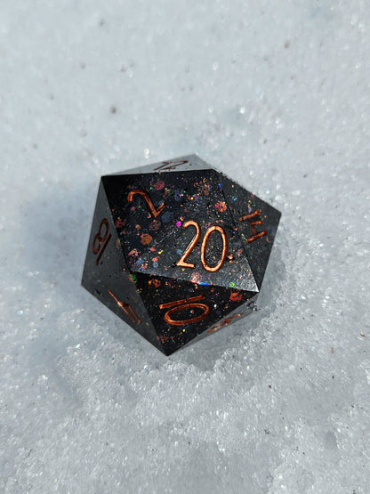 Light in the Darkness - 45mm d20