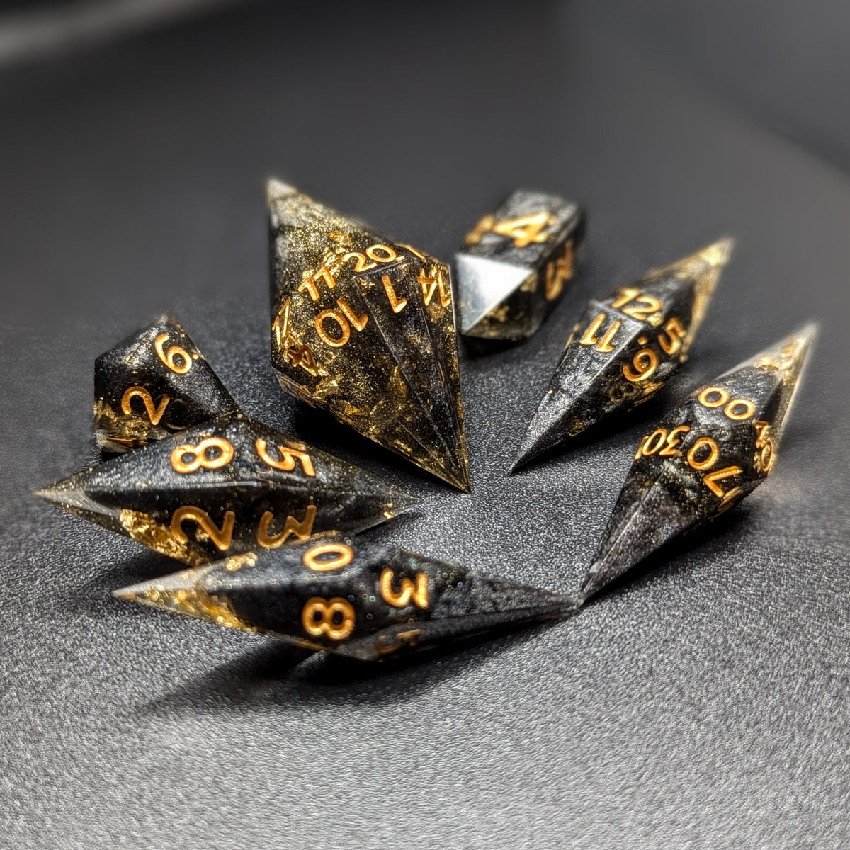 Basalt Throne - Elongated 7-Piece Dice Set