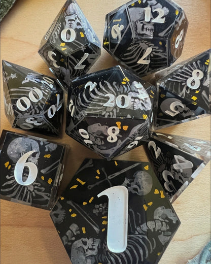 Put Hate to Rest - 8-Piece Dice Set