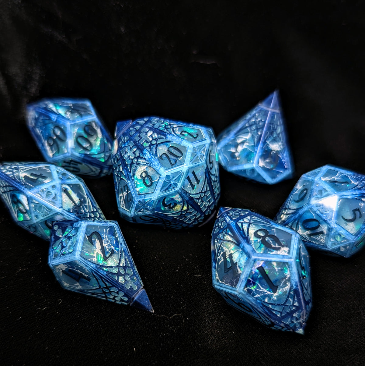 Shatter Light - 7-Piece Lantern Dice Set
