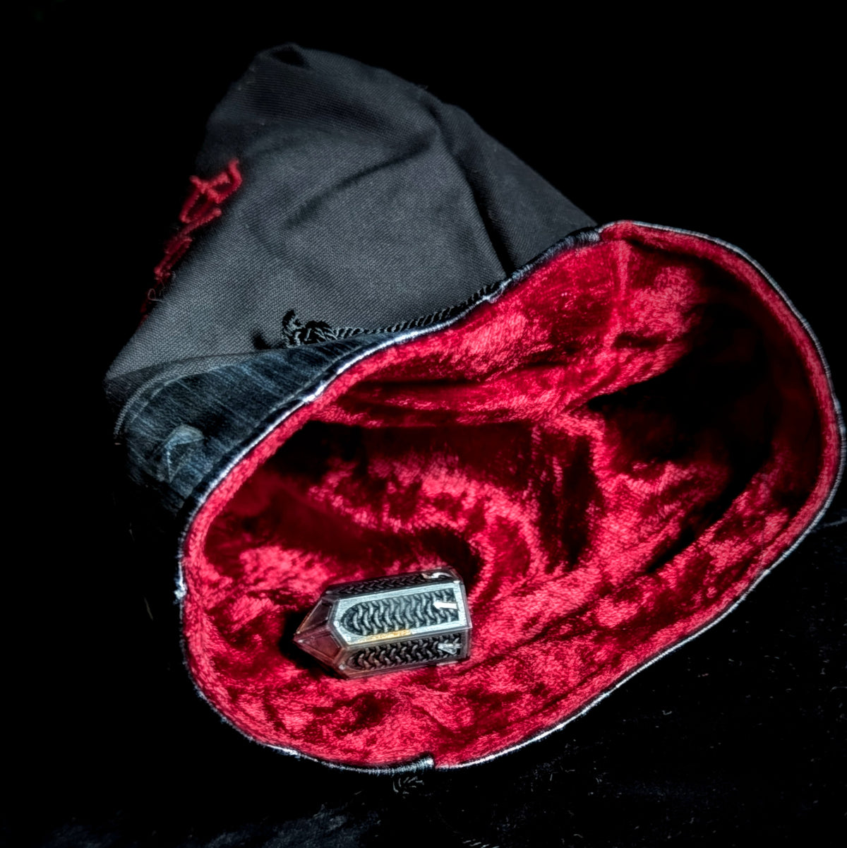 Blood Hunter Dice Bag + D6