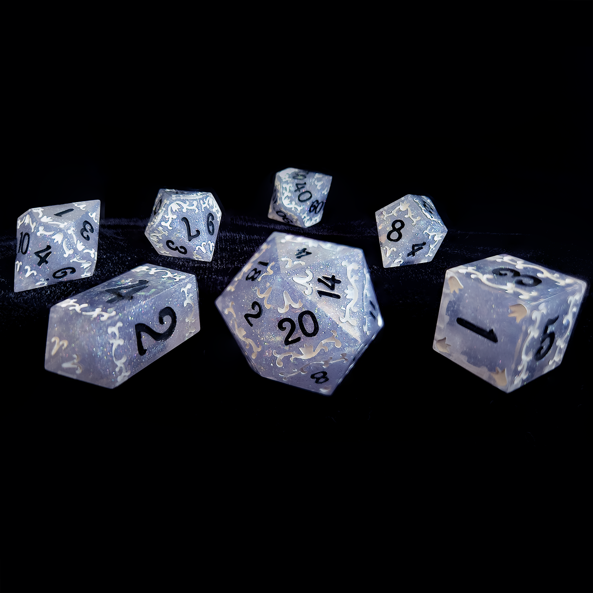 Flower Moon - 7-Piece Dice Set