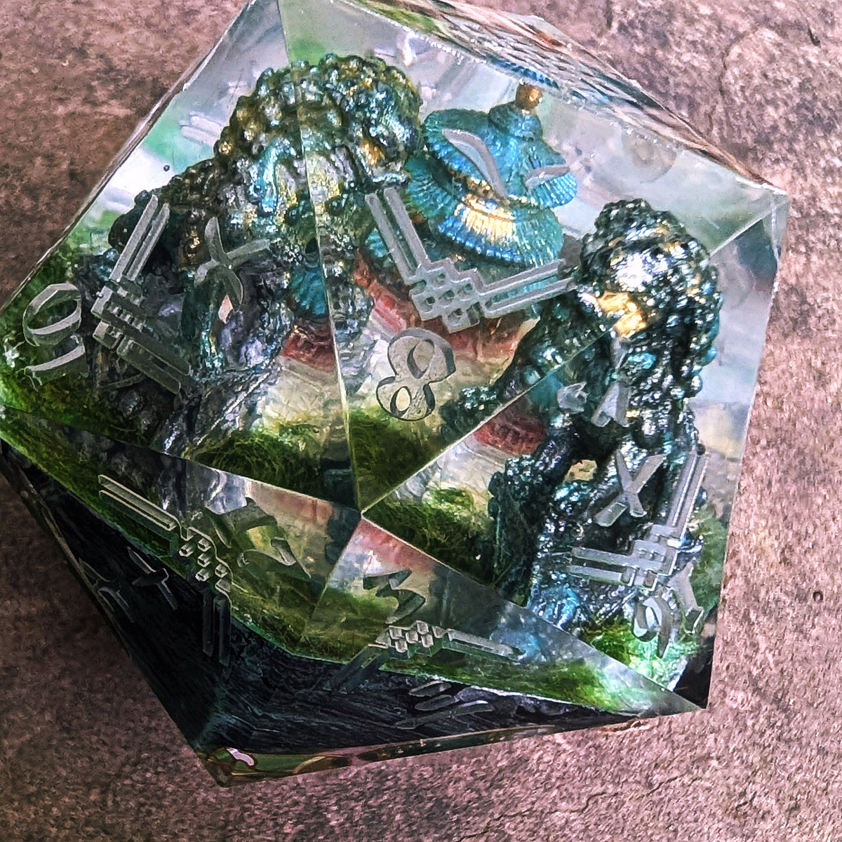 Gold They Can't Reach - 55mm Diorama Chonk D20