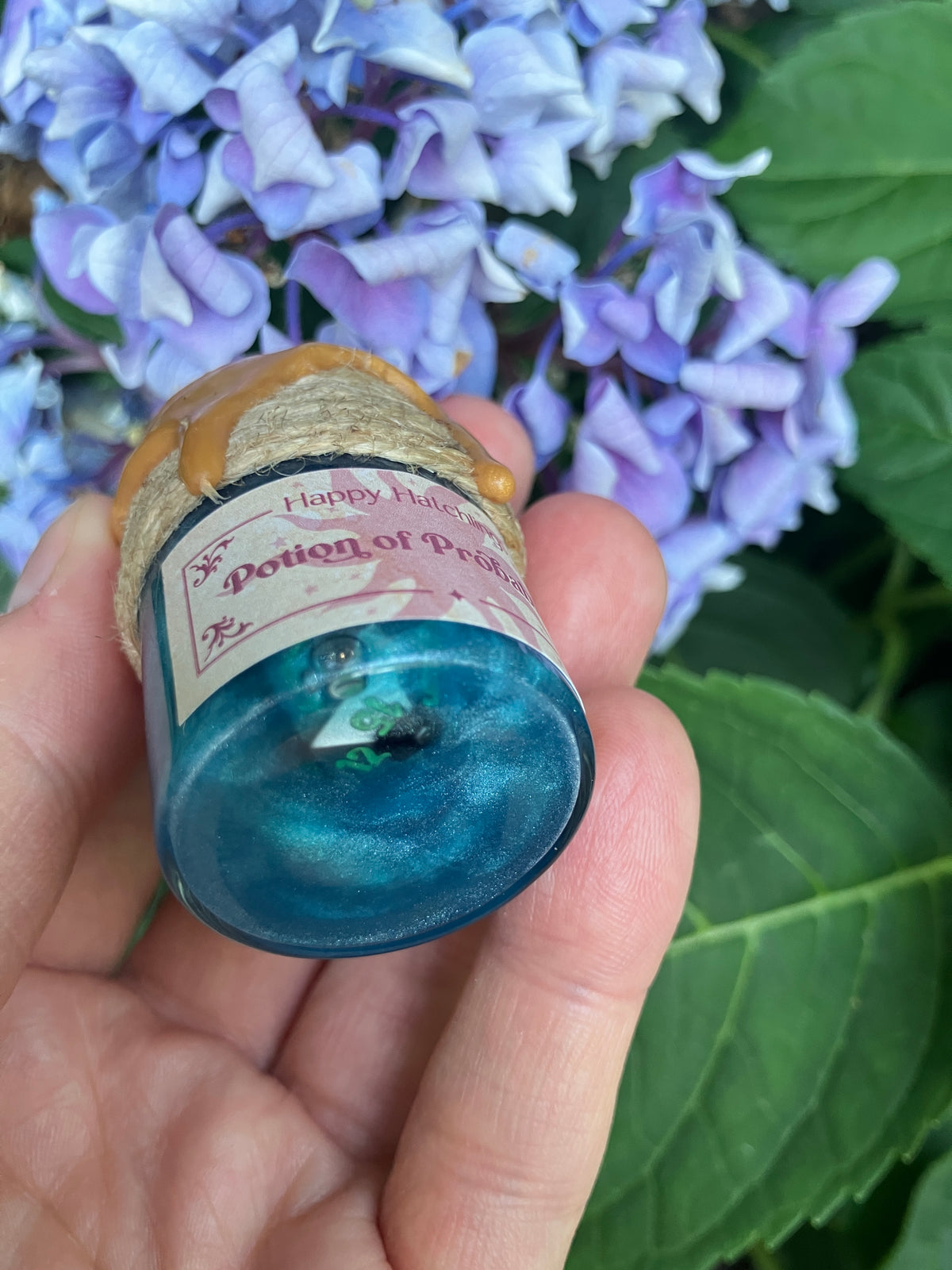 Potion of Probability - Mini Floating d20 Dice Potion