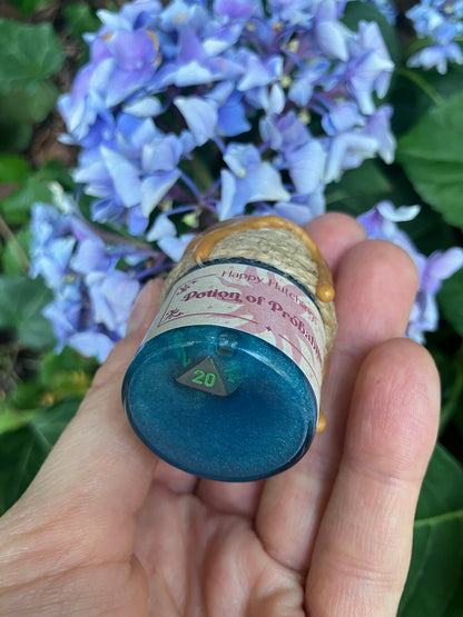 Potion of Probability - Mini Floating d20 Dice Potion