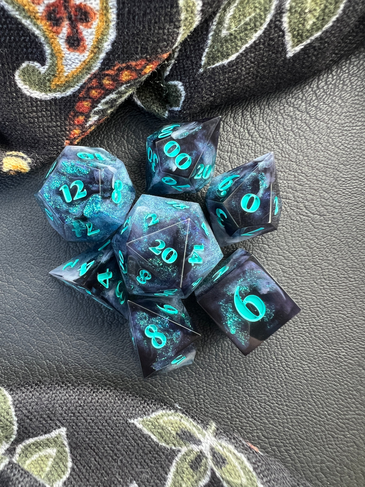 Xenonite Dice Set