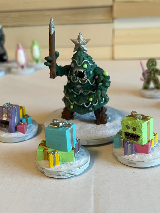 20-Piece Christmas in July Hand Painted Mini Set