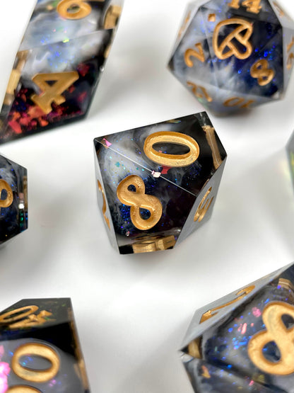 Critical Resistance - 7-Piece Dice Set