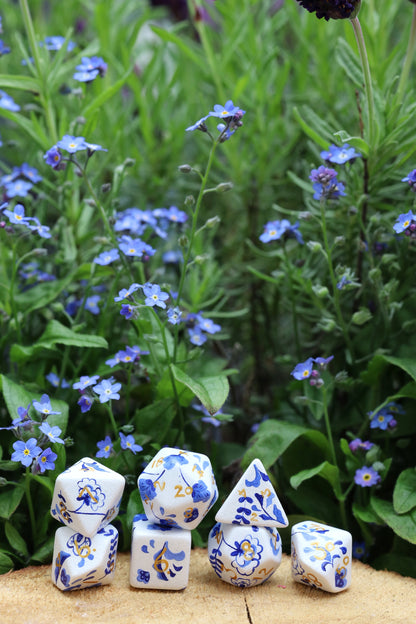 Porcelaine style 7-piece dice set (handpainted)