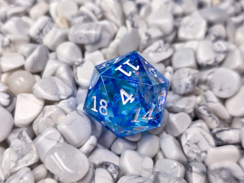Icebreaker 7-Piece Geode Dice Set