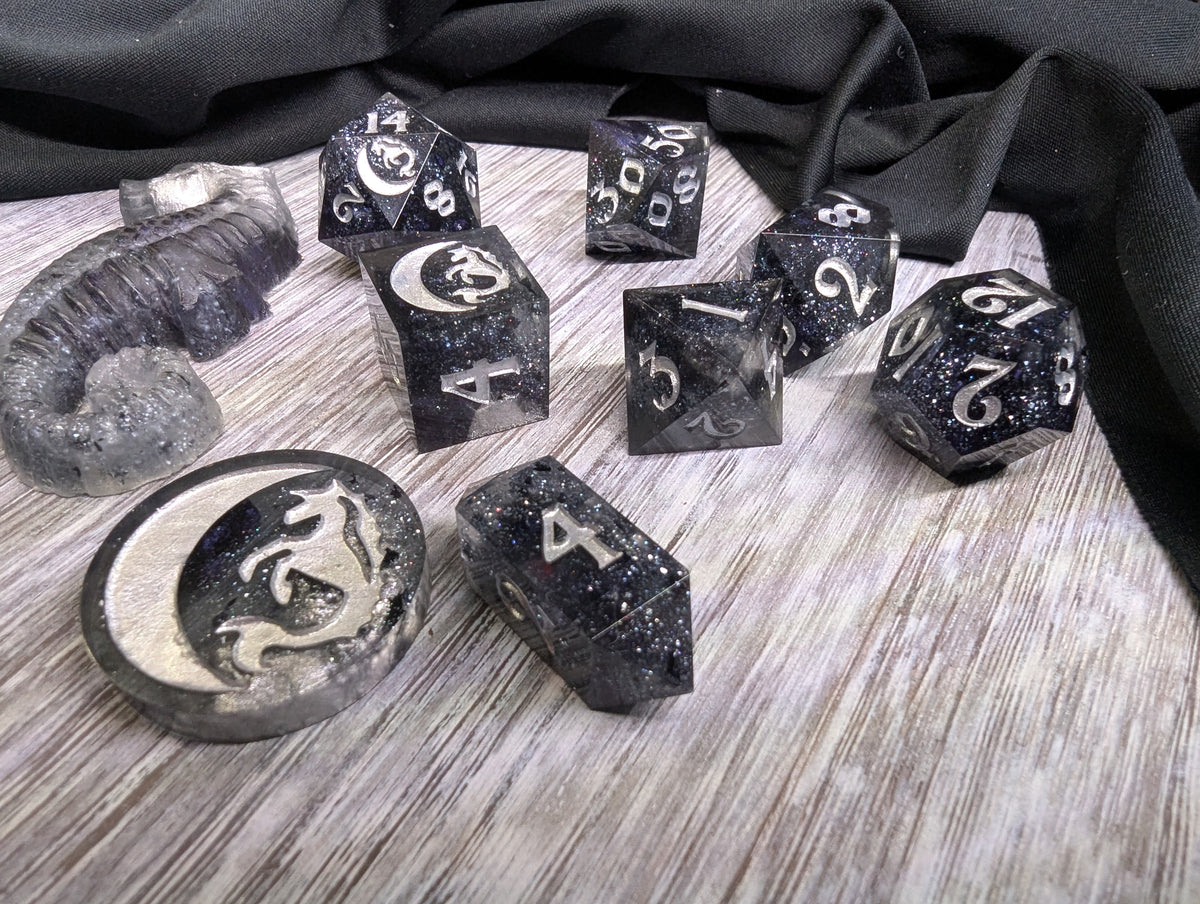 Libertas - 8-Piece Dice Set