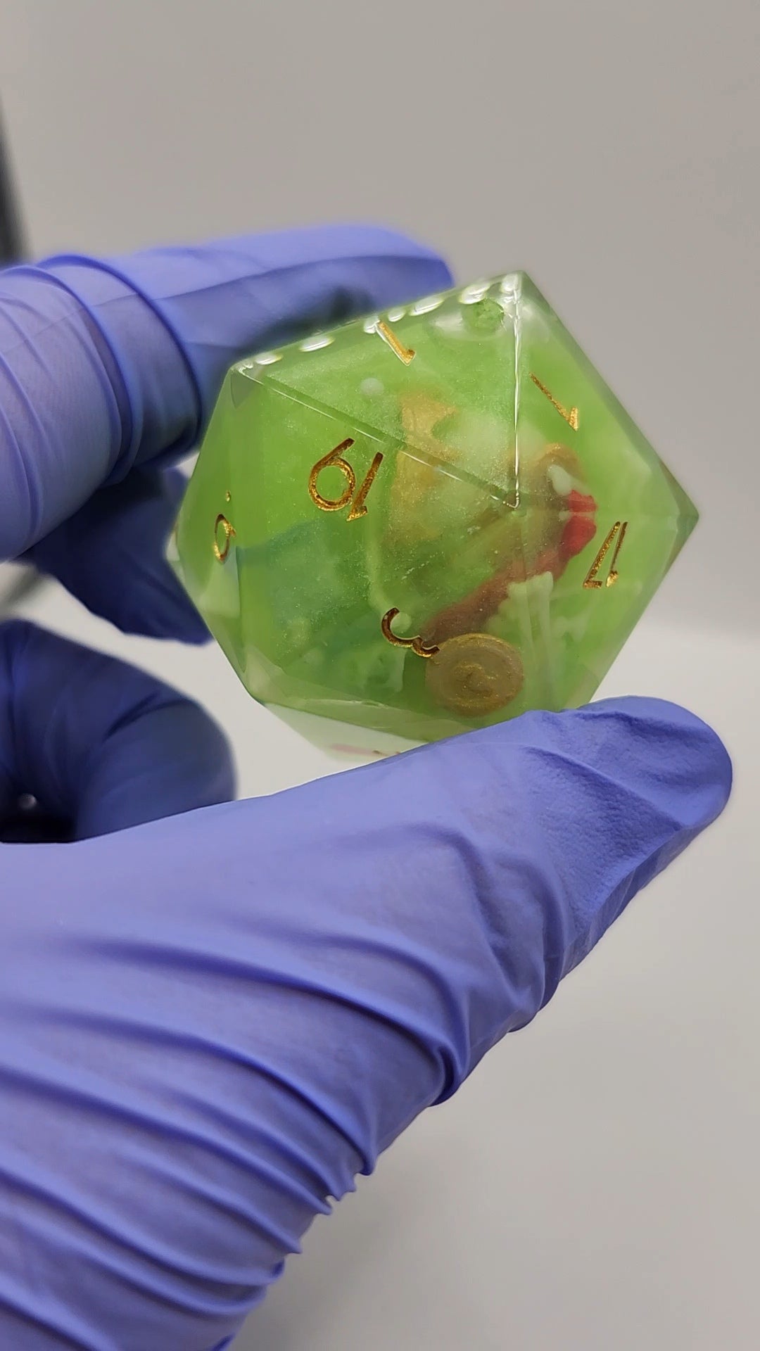 The Gelatinous Cube Feasts on Fascists - 40mm Liquid Core Chonk D20