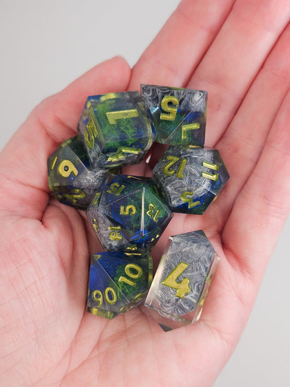 The Reflecting Pool - 7-Piece Dice Set
