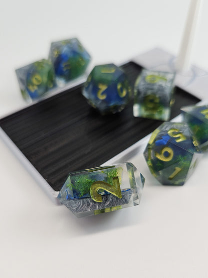 The Reflecting Pool - 7-Piece Dice Set