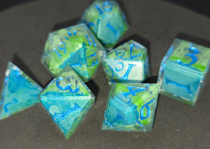 Reflections on a Pool - 7-Piece Dice Set