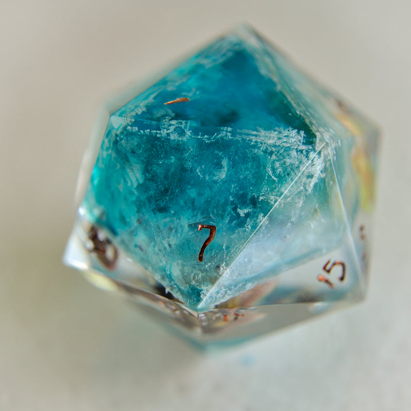 Resist & Defend - 33mm Chonk D20