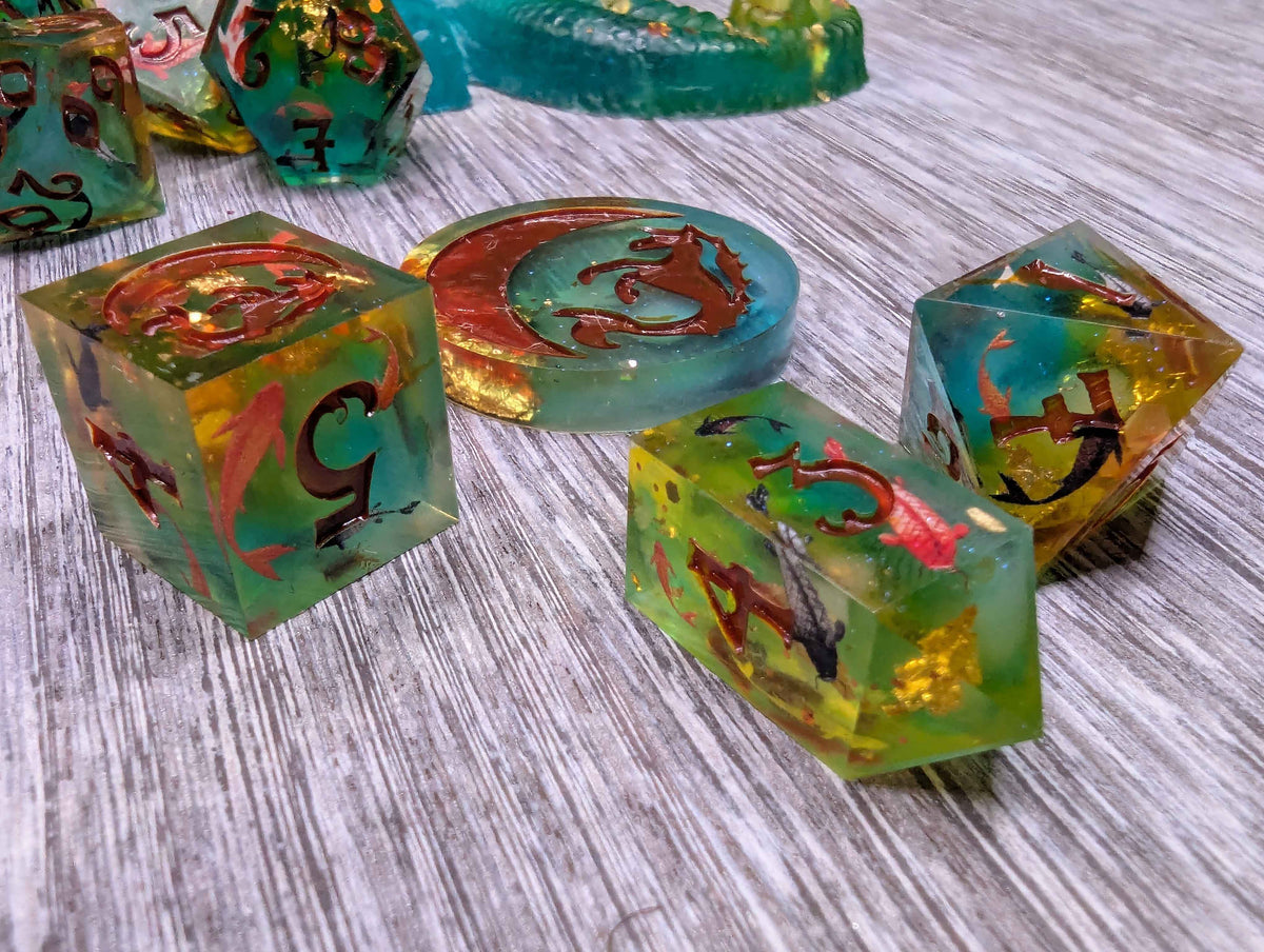 We'll All Float On - 8-Piece Dice Set