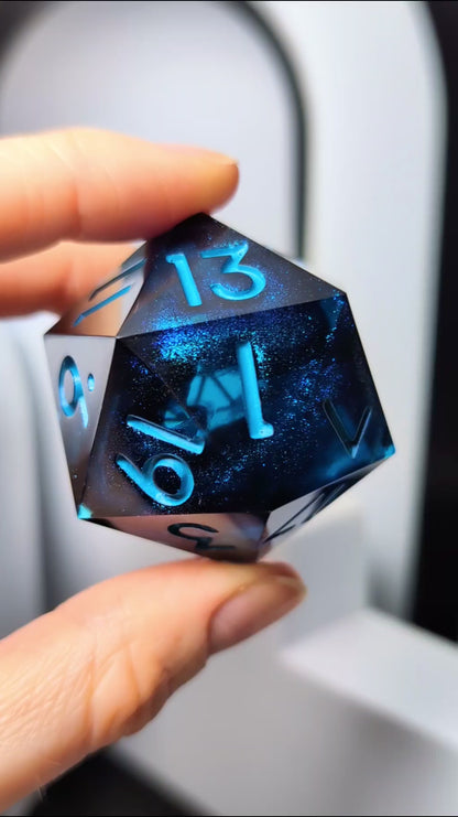Blue Wave - 35mm Chonk D20